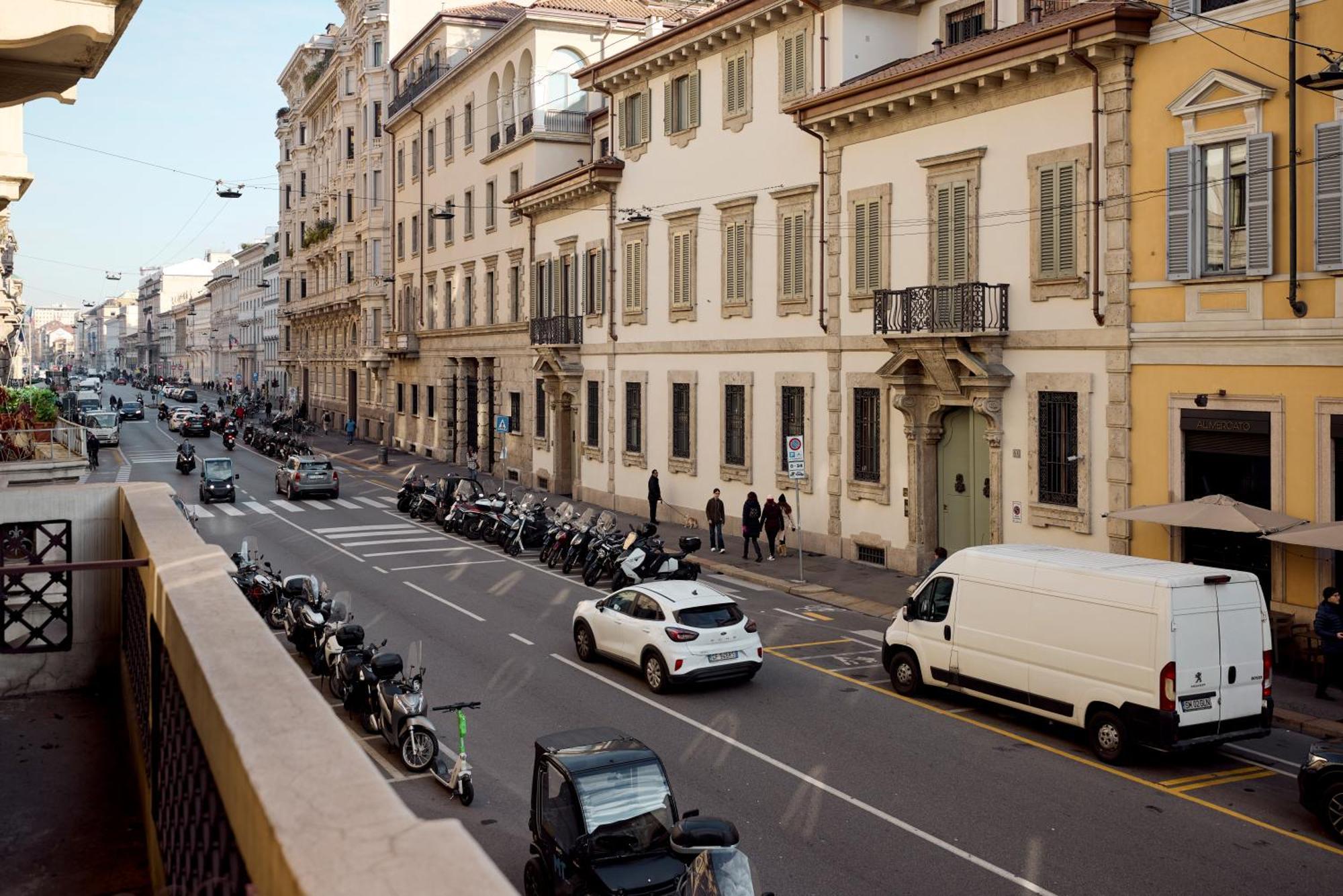 מילאנו Corso Venezia View With Private Balcony - Corso Venezia Suite מראה חיצוני תמונה